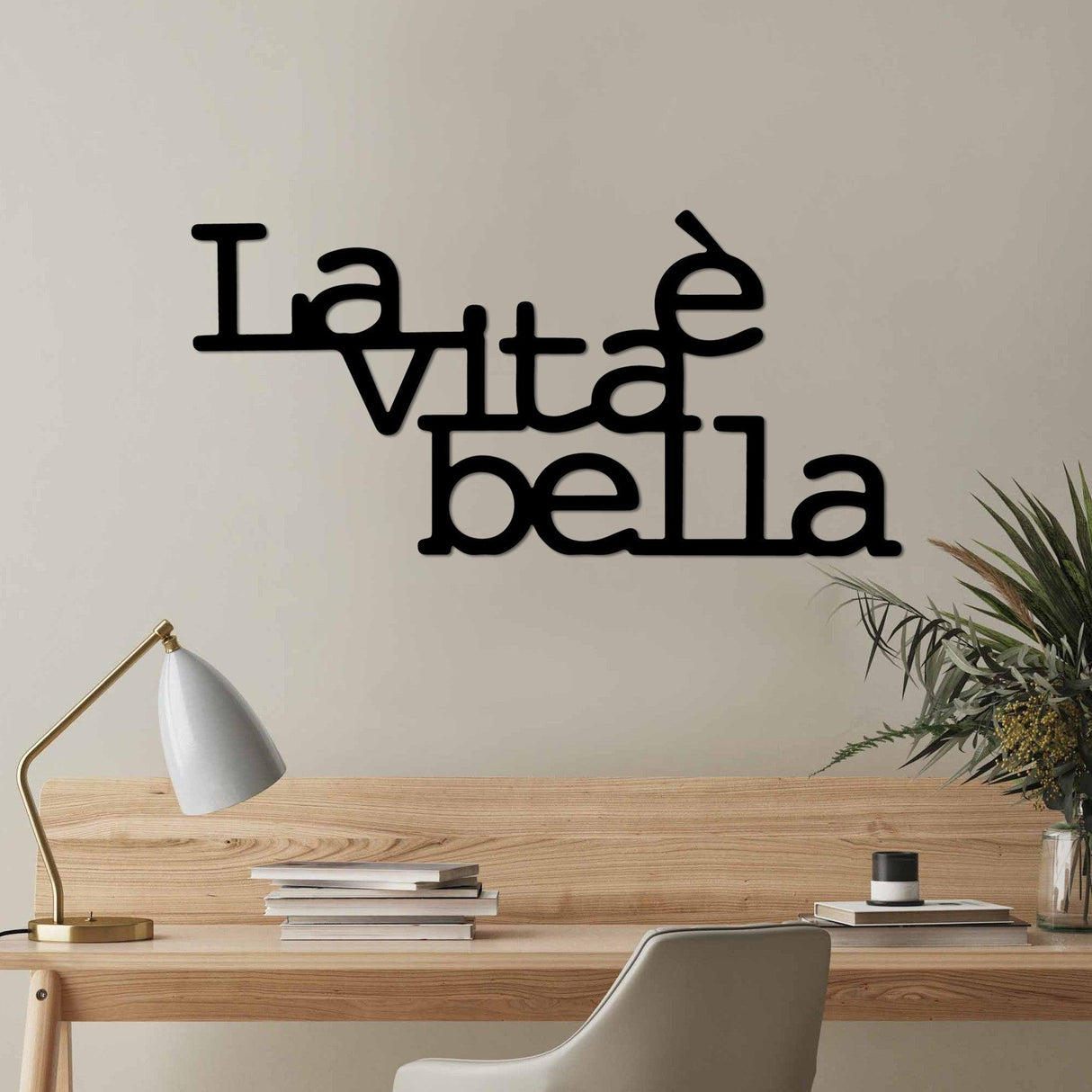 Decoratiune de perete Metal Vita E Bella 1, Negru, 60x30 cm