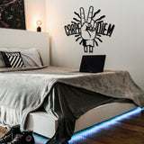 Decoratiune de perete Metal Carpe Diem 2, Negru, 56x54 cm