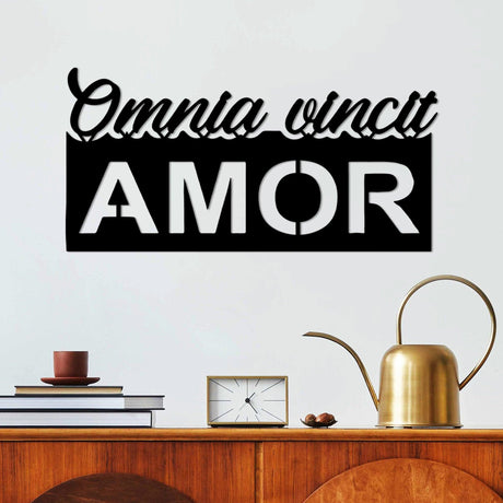 Decoratiune de perete Metal Omnia Vincit Amor 1, Negru, 60x30 cm