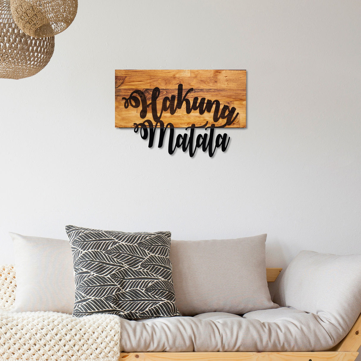 Decorațiune de perete din lemn Hakuna Matata, Nuc - Negru, 58x38x3 cm