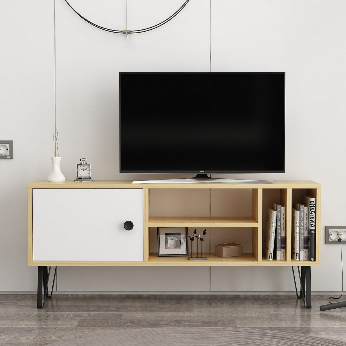 Comodă TV Arven, Diverse culori, Diverse dimensiuni - Stejar - Alb - 120x25x52 cm | SKU: 935CMN2304 | Comodă TV Arven, varianta Stejar - Alb - 120x25x52 cm, produs pentru amenajarea locuinței, disponibil online în România la CasaMob