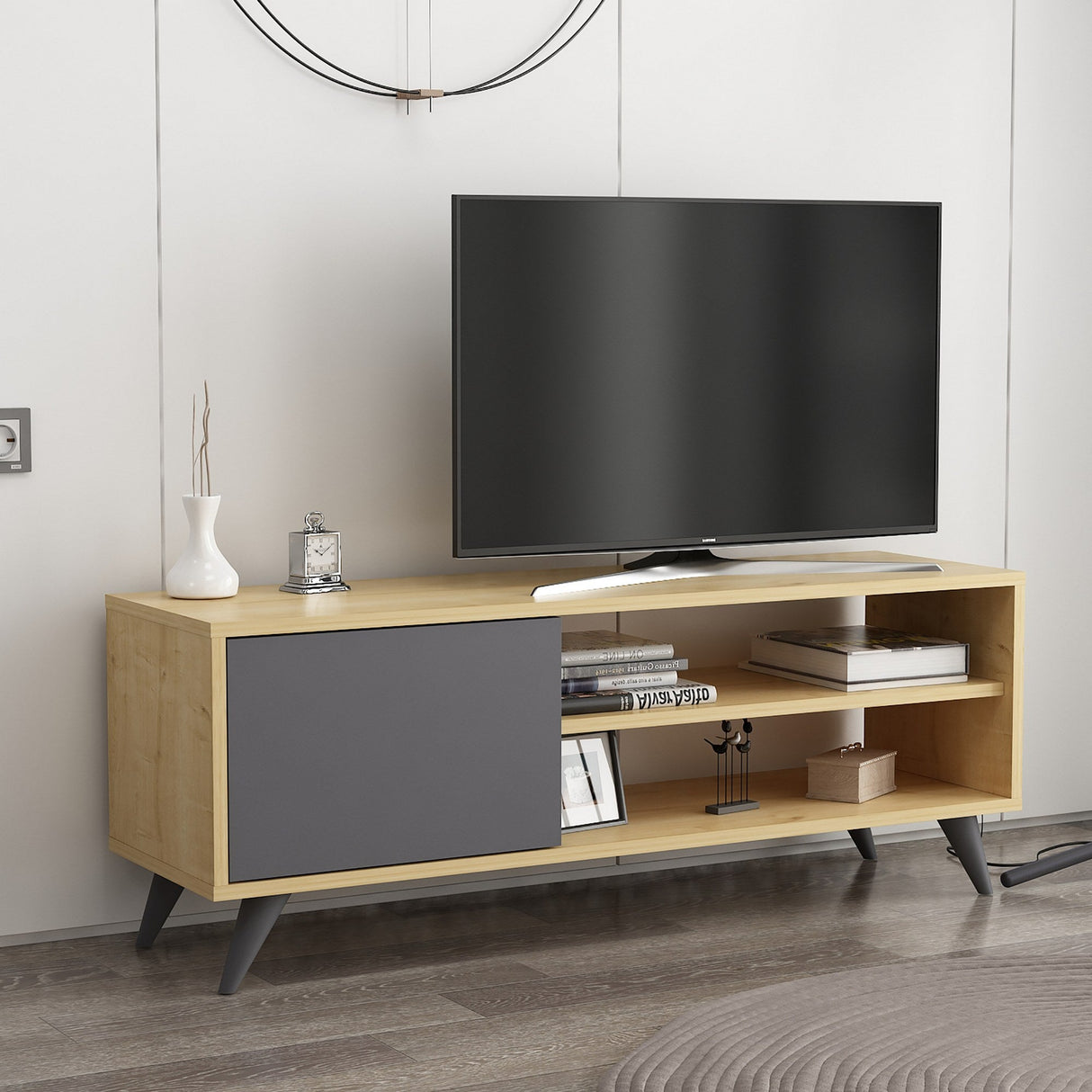 Comodă TV Venga, Diverse culori, 120x35x48 cm - Stejar - Antracit | SKU: 935CMN2307 | Comodă TV Venga, 120x35x48 cm, varianta Stejar - Antracit, produs pentru amenajarea locuinței, disponibil online în România la CasaMob