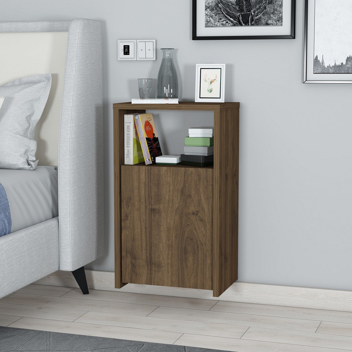 Noptieră Fungo, Diverse culori, 36x25x61 cm - Nuc | SKU: 935CMN2423 | Noptieră Fungo, 36x25x61 cm, varianta Nuc, produs pentru amenajarea locuinței, disponibil online în România la CasaMob