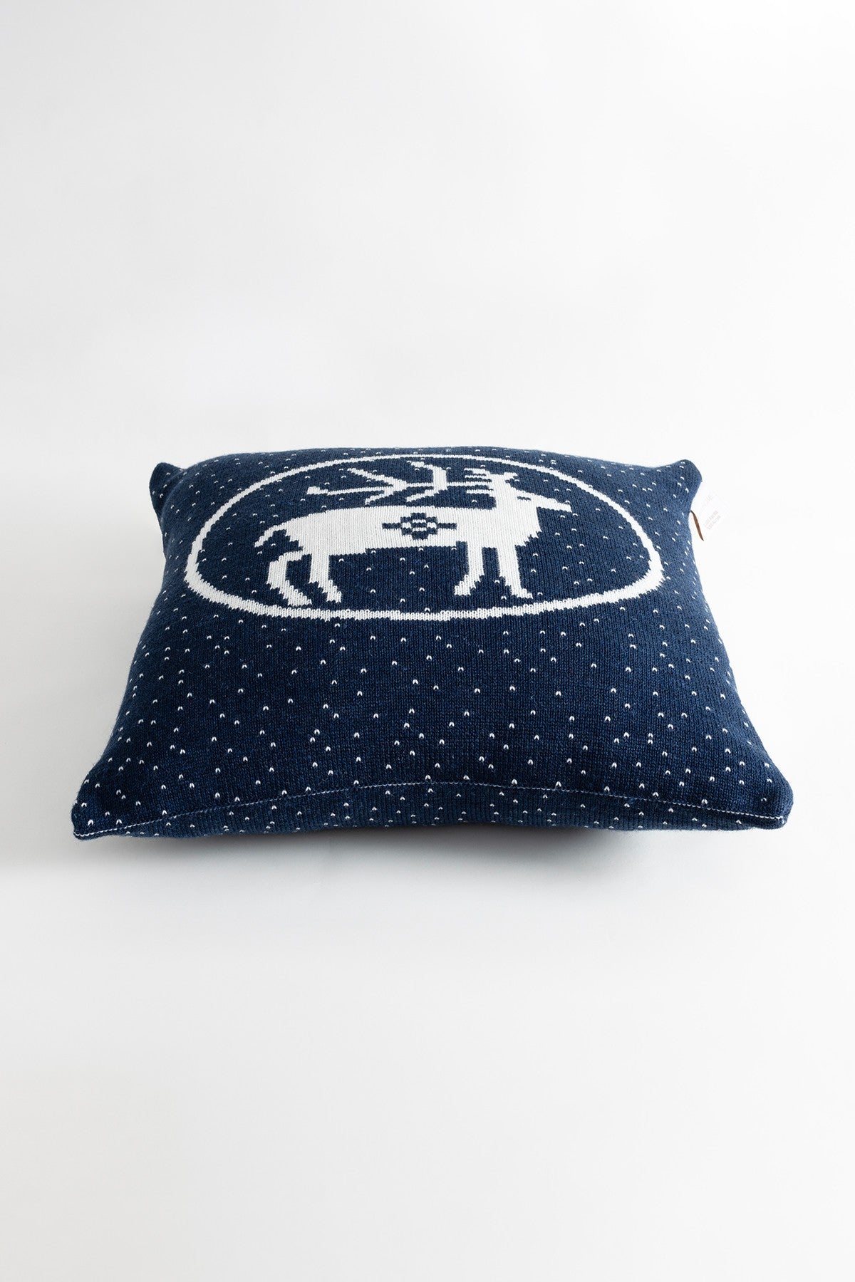 Pernă decorativă Destino, Diverse culori, 45x45 cm - Albastru | SKU: 937ELT1261 | Pernă decorativă Destino, 45x45 cm, varianta Albastru, produs pentru amenajarea locuinței, disponibil online în România la CasaMob