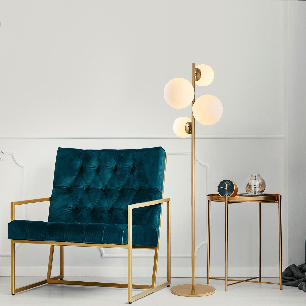 Lampadar Varnius, Negru, SKU 942FLG1522