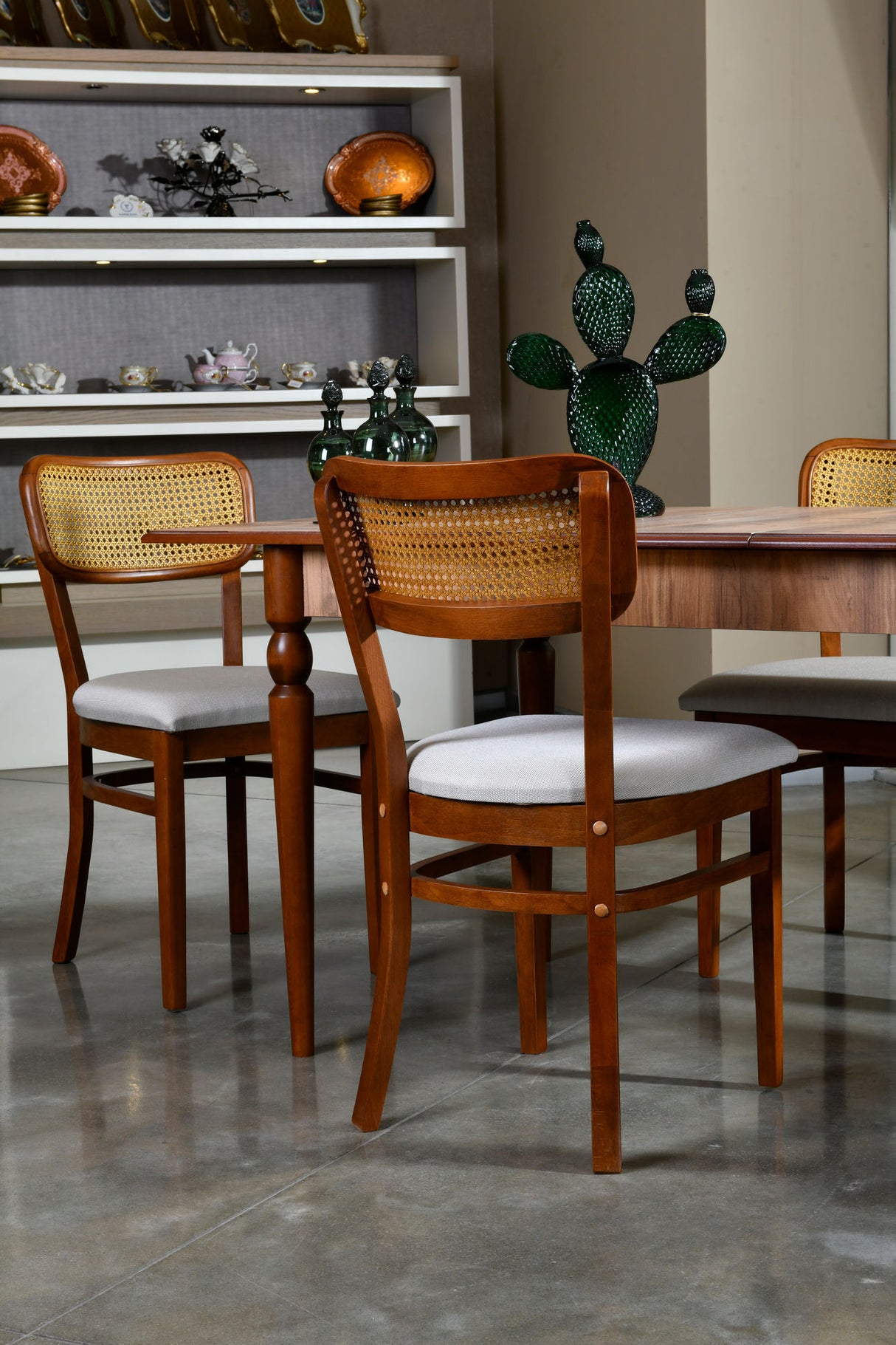 Set 2 scaune Morocco v2, Nuc - Crem, 44x44x88 cm