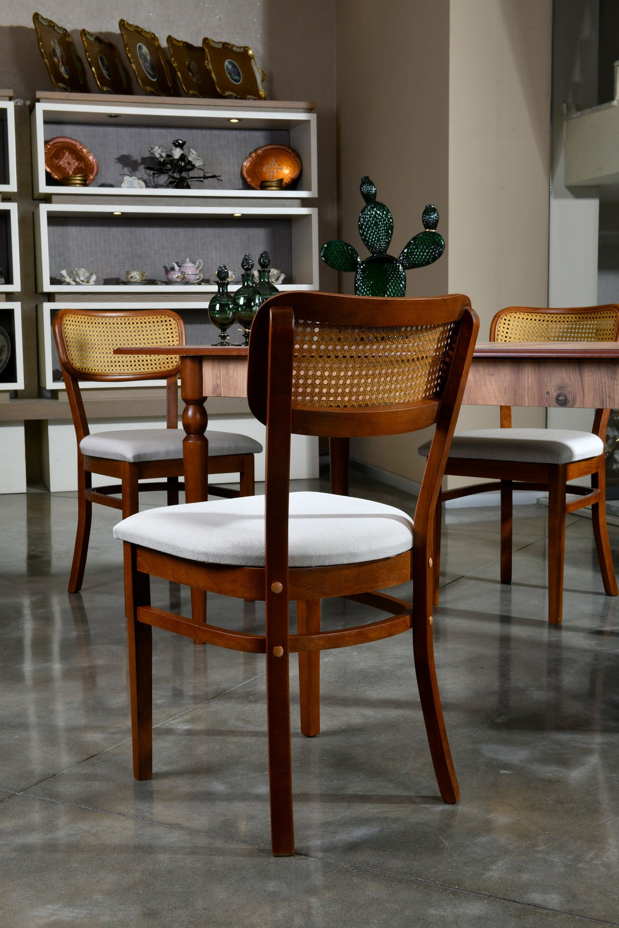 Set 2 scaune Morocco v2, Nuc - Crem, 44x44x88 cm