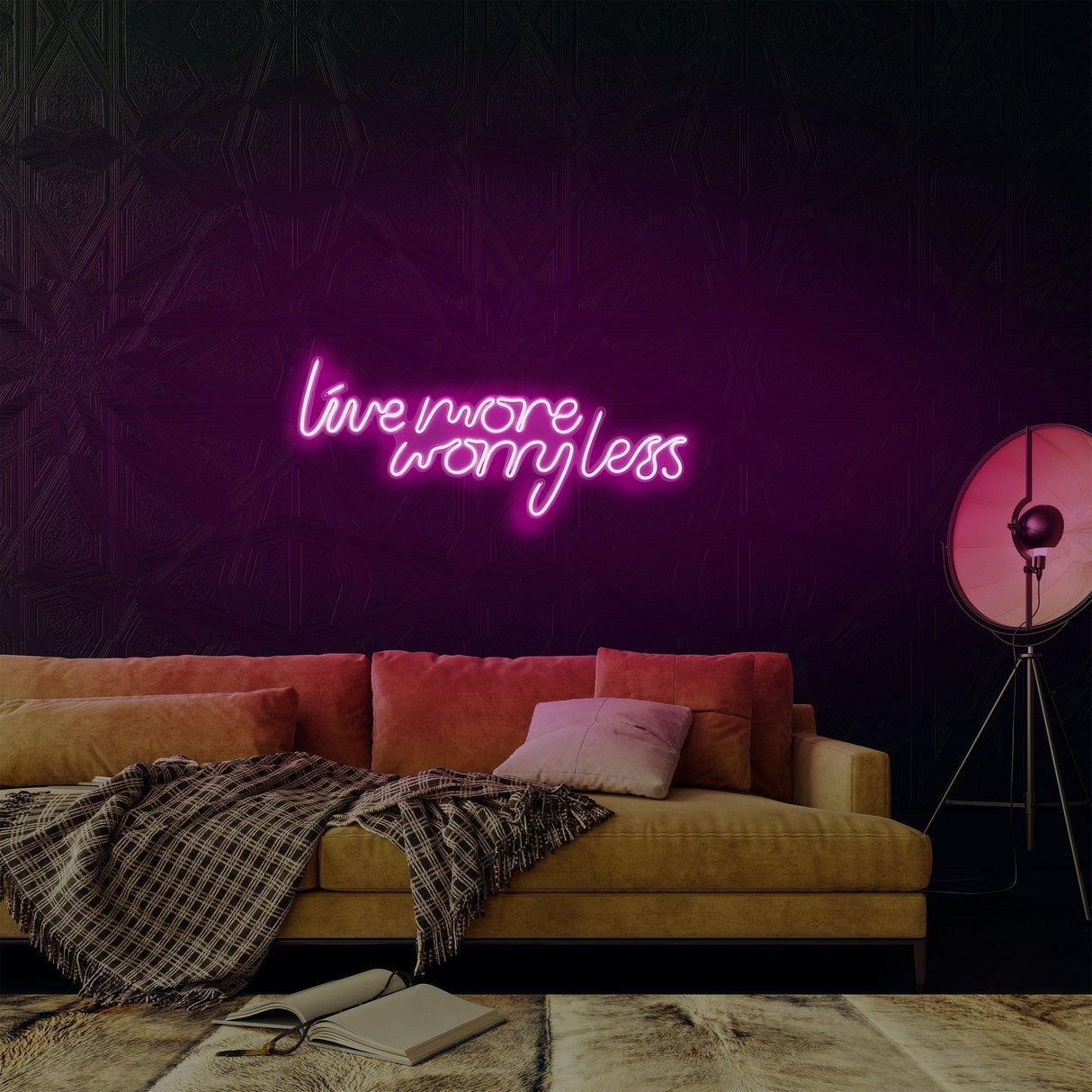 Aplica de Perete Neon Live More Worry Less, 67x36 cm - Roz