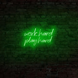 Aplica de Perete Neon Work Hard Play Hard, 55x36 cm - Verde
