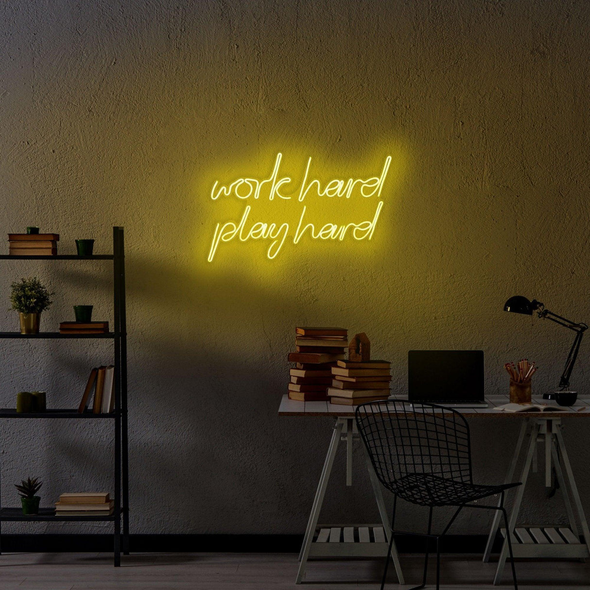 Aplica de Perete Neon Work Hard Play Hard, 55x36 cm - Galben