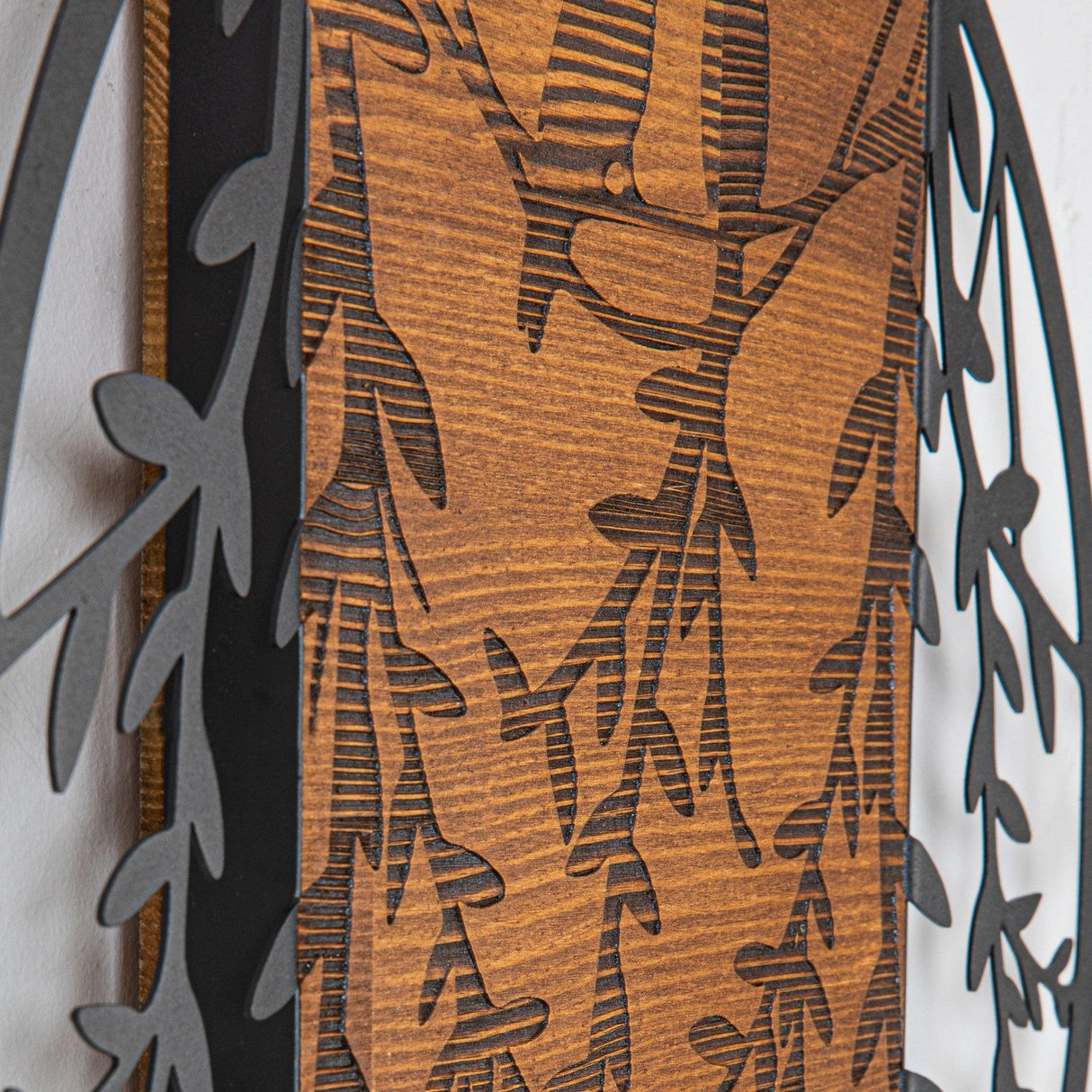 Decoratiune de perete lemn Dragostea in Aer, Negru, 60x59 cm