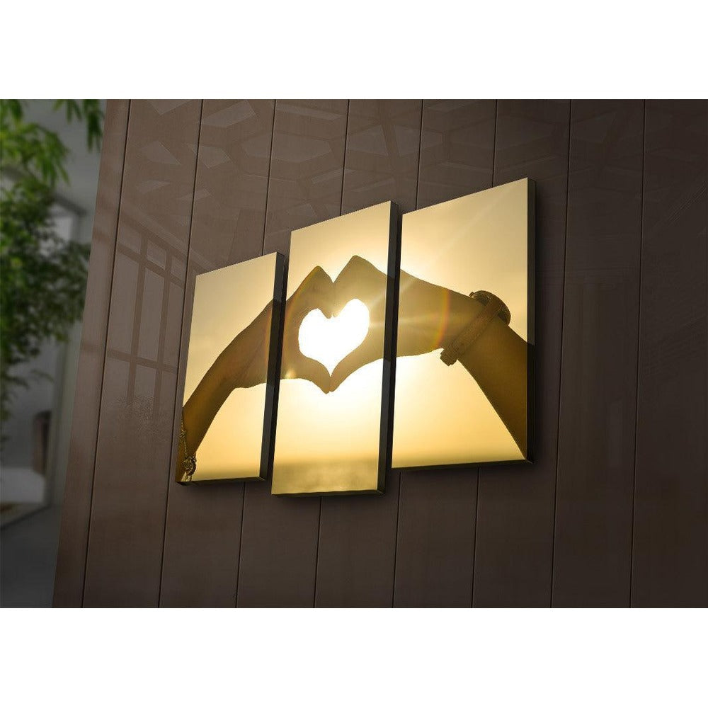 Tablou Canvas cu Led Hand Heart, Multicolor, 66 x 45 cm